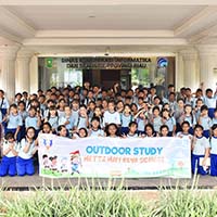 Outdoor Study Kelas V Ke Riau Science Center